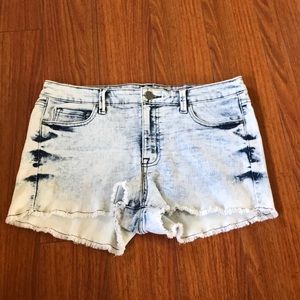 Kardashian premium denim koourtney shorts
